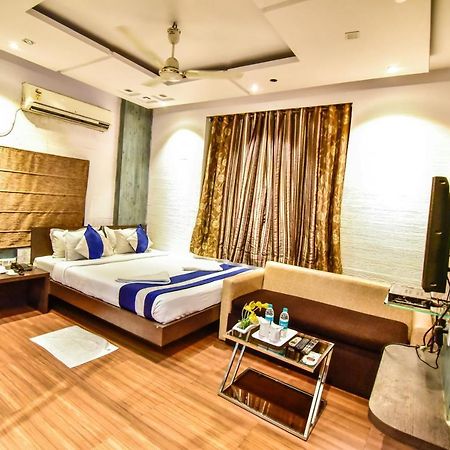 Hotel Heaven Calcutta Extérieur photo