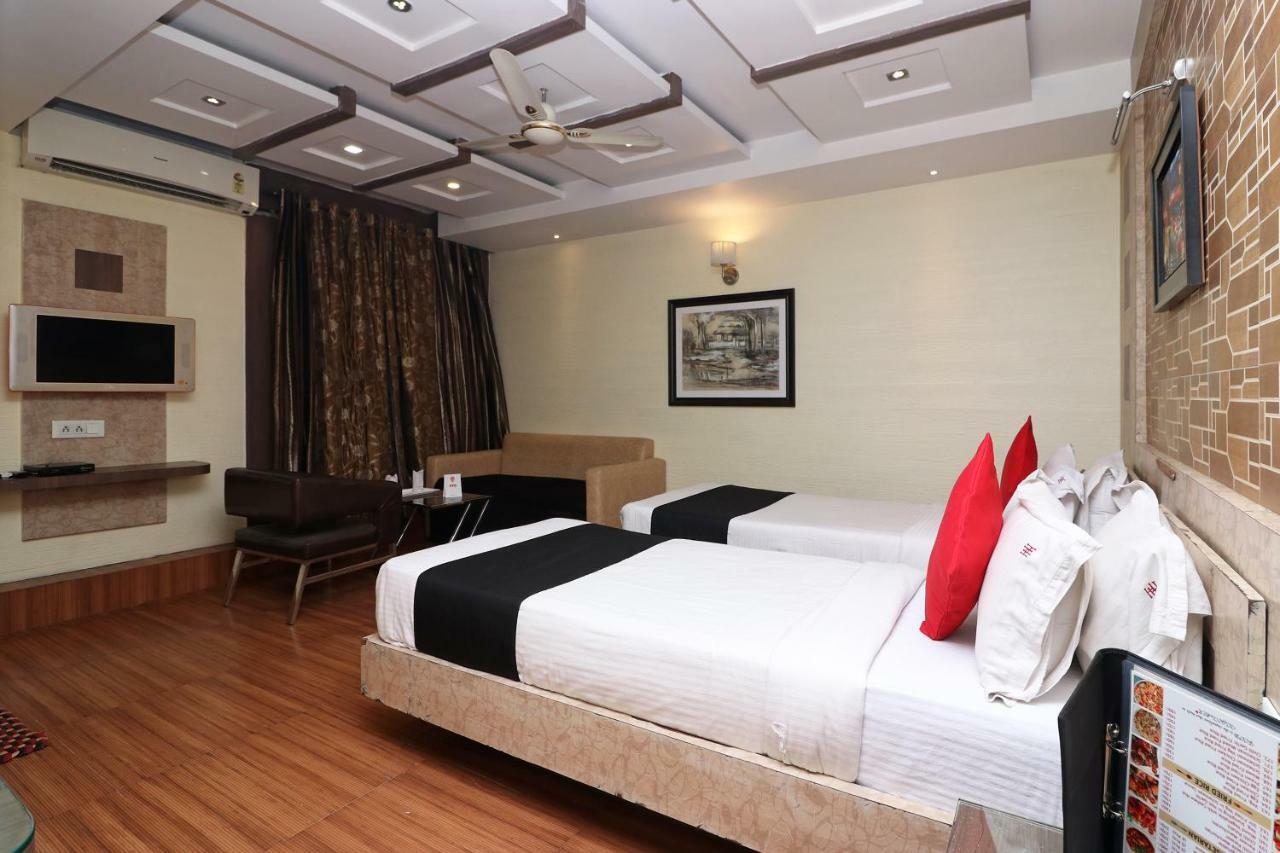 Hotel Heaven Calcutta Extérieur photo