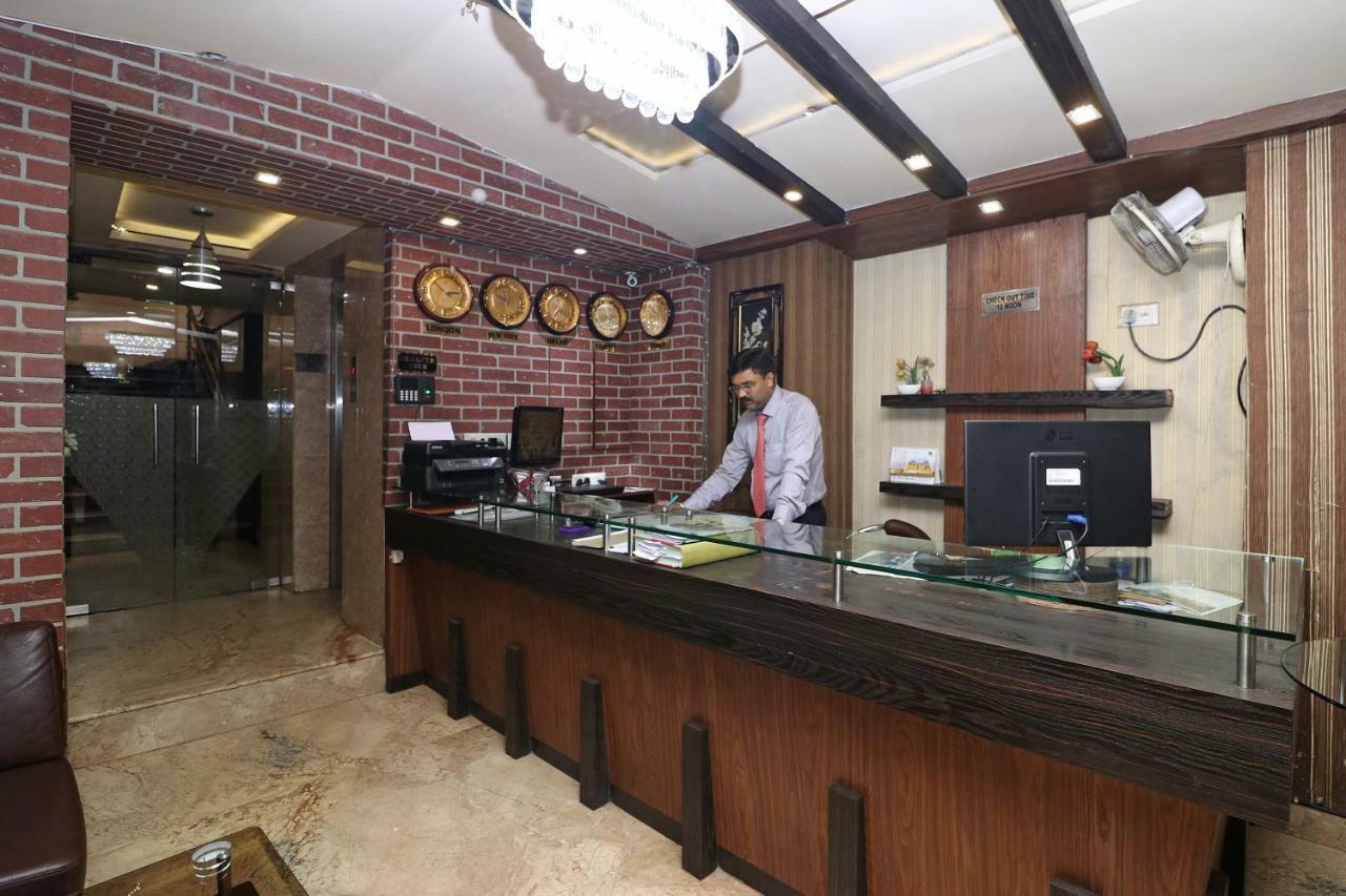 Hotel Heaven Calcutta Extérieur photo