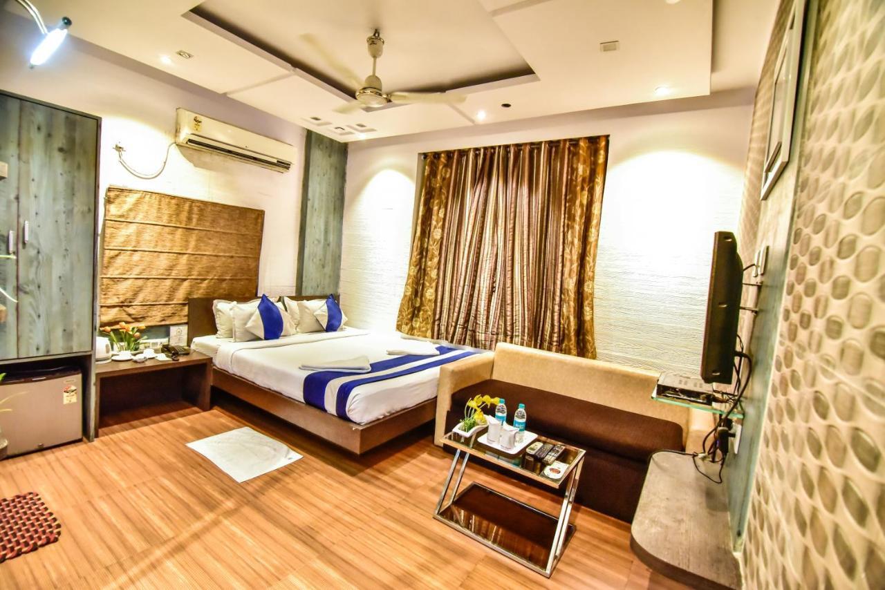 Hotel Heaven Calcutta Extérieur photo