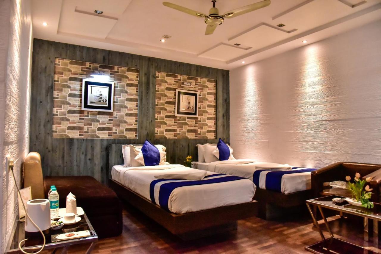 Hotel Heaven Calcutta Extérieur photo