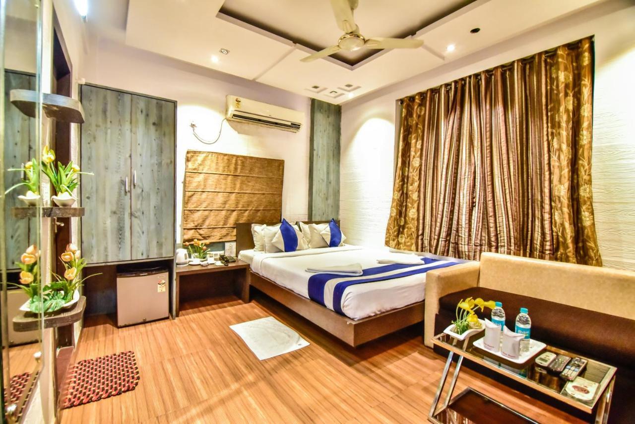 Hotel Heaven Calcutta Extérieur photo