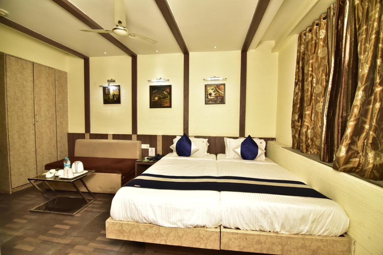 Hotel Heaven Calcutta Extérieur photo